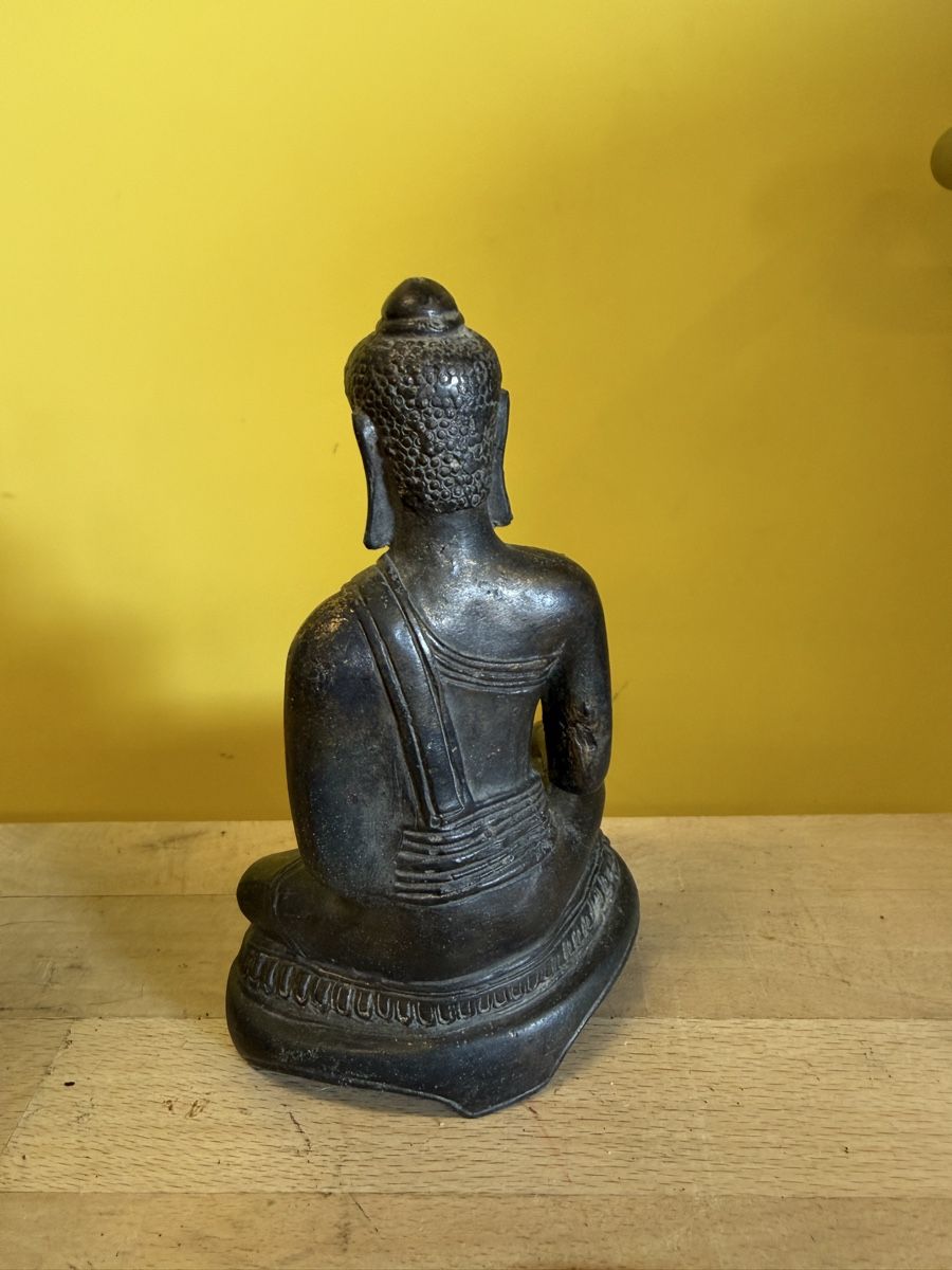 Statuette: Buddha Figur Bronze sitzend gut erhalten – Usato da Strengelbach venduto da RaenAntikDesign 2