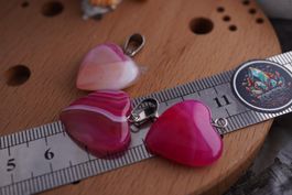 Herz  Anhänger  Set 3 Stück Achat pink    Ab 1.-(1)