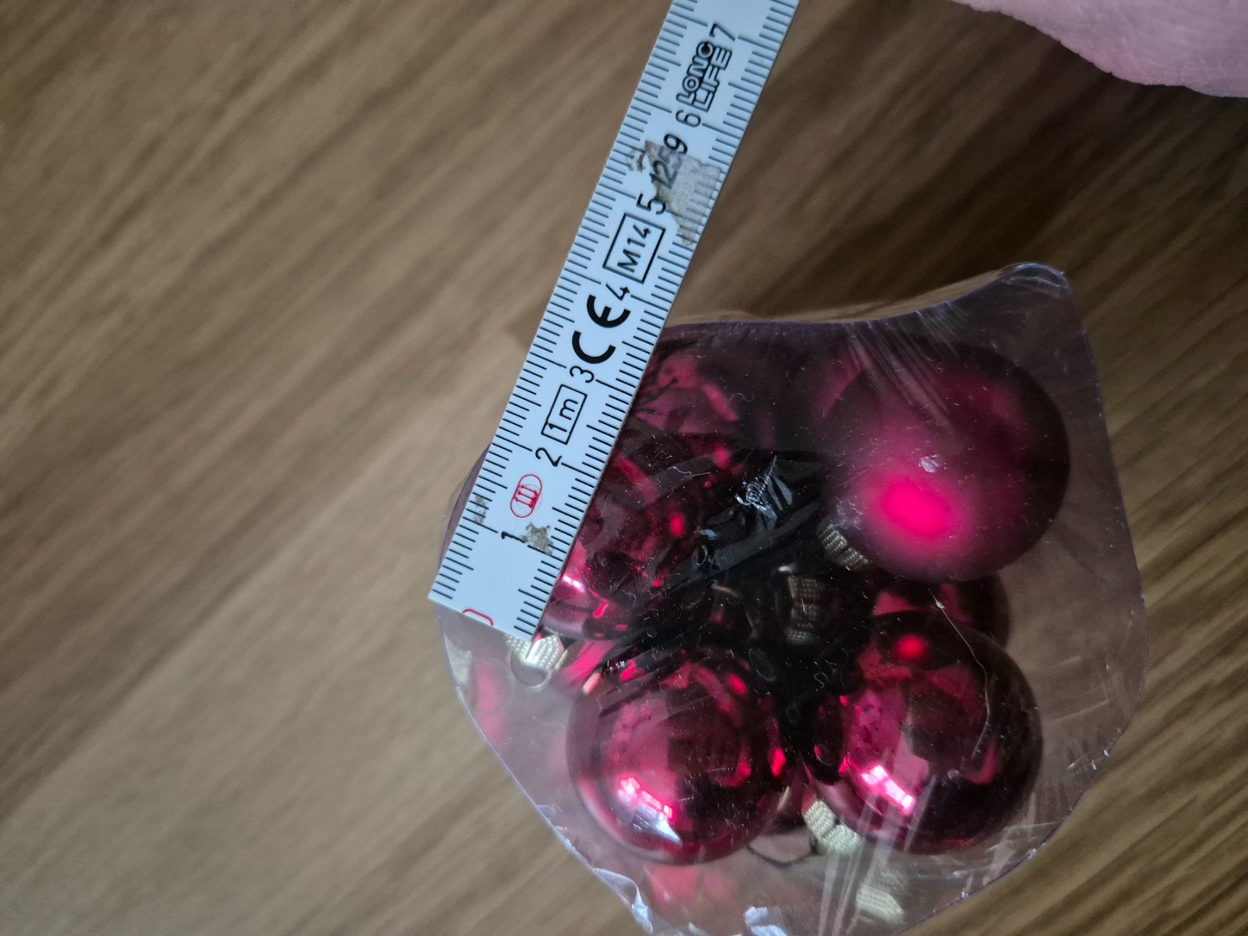 Migros Toutes les décorations: Weihnachtskugeln Christbaumkugeln Rot – D'occasion à Langenthal par Polarisstern 3