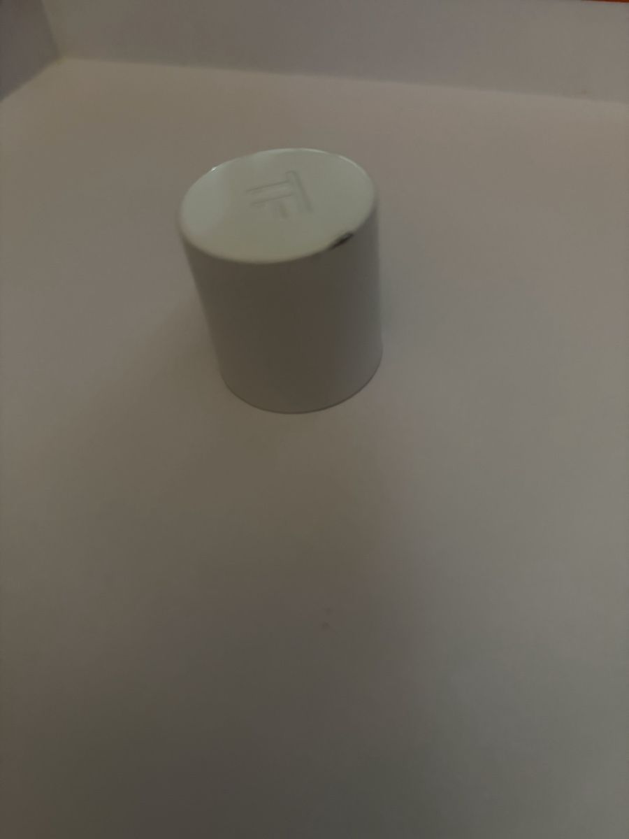 Tom Ford Parfums & Eau de Toilette: TOM FORD White  Suede eau de Parfum – D'occasion à Basel par R.G.R__ 4