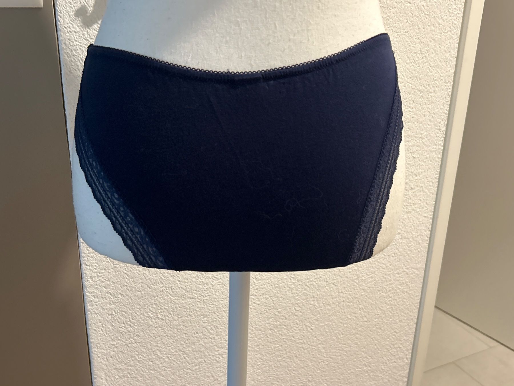 Autres dessous: Damen Slip schwarz – D'occasion à Brunnen par Nala2929 4