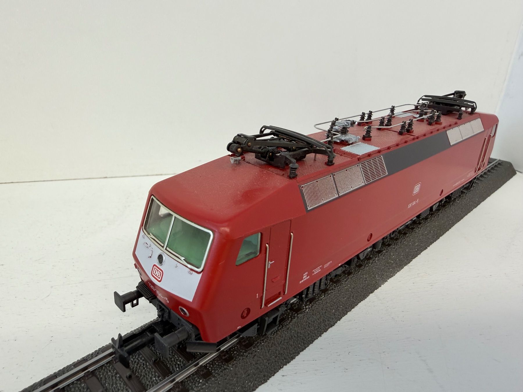 Märklin Modellini di ferrovie: Lokomotive 3353 BR 120.1 – Usato da Büsserach venduto da ModellbahnDepot 4