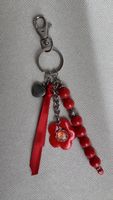 Kinder Schlüssel oder Tasche Anhänger rot mit Perlen/Blumen