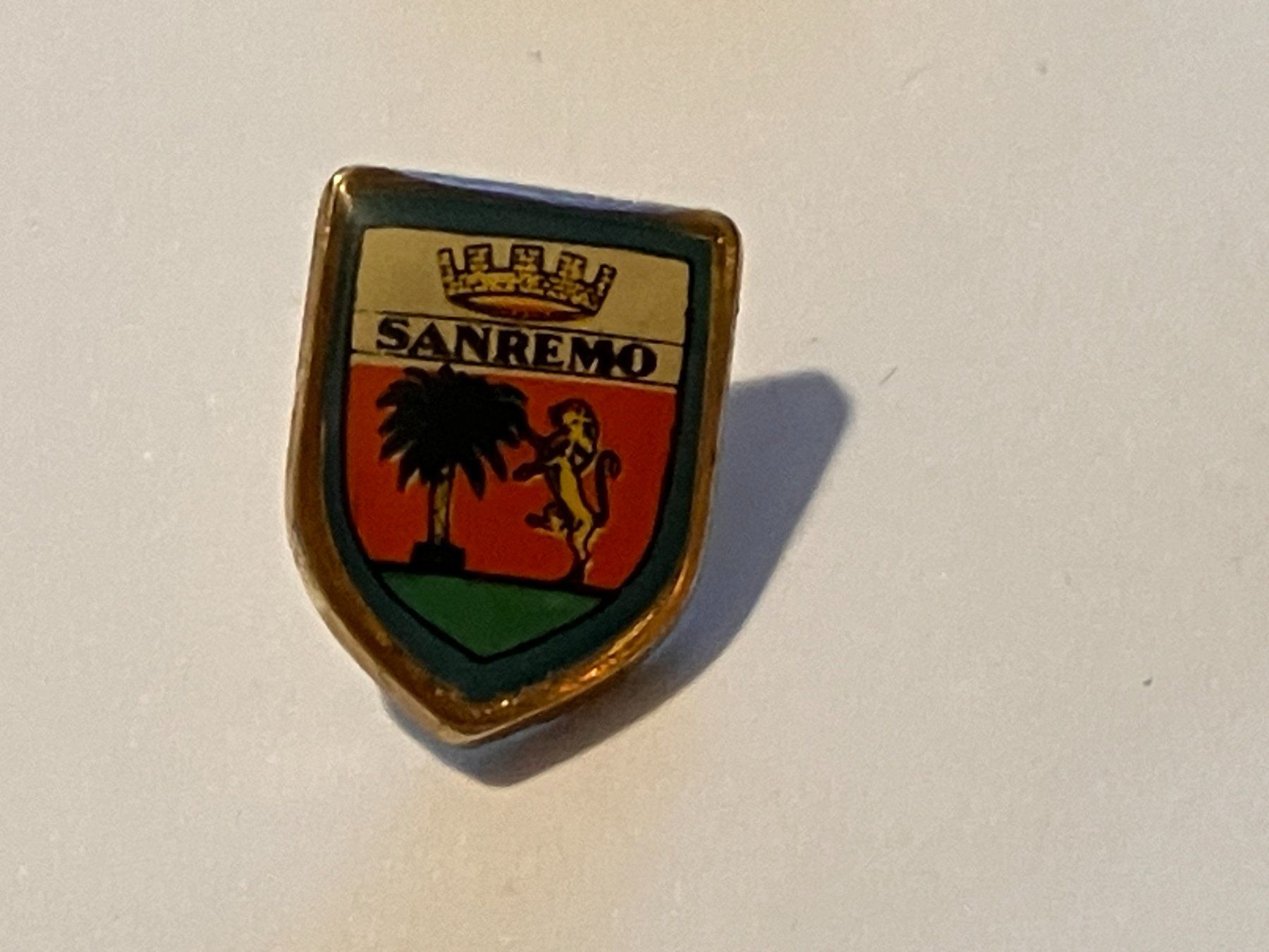 Placchette & Badge: 1 Pin Sanremo – Usato da Basel venduto da djwwpp