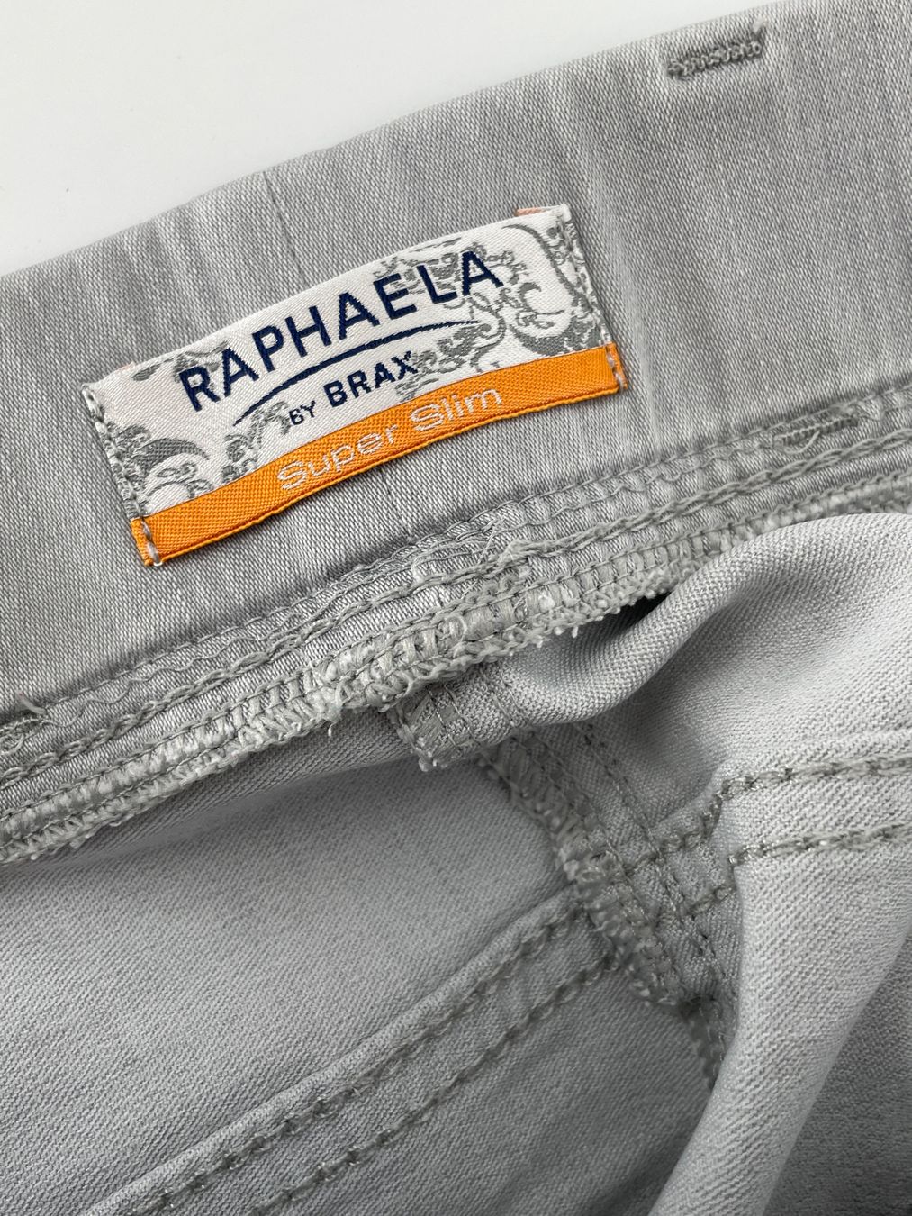 Brax Hosen: Sommer Hose von Raphaela by Brax Gr. 48 – Gebraucht aus Auenstein von moin. 3