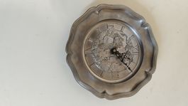 Wanduhr (Zinnteller)