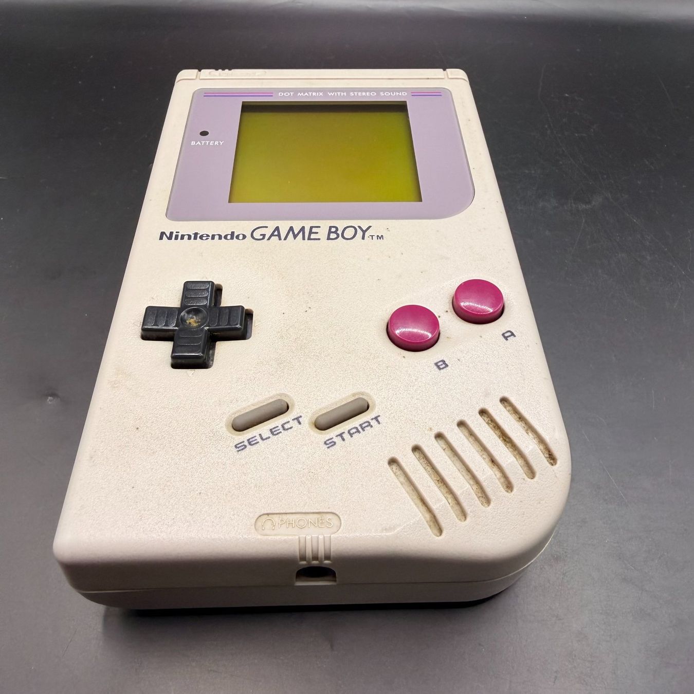 Nintendo Konsolen: Nintendo Game Boy Classic DMG-01 – Defekt aus Düdingen von Nerdworld