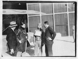 Flughangar Genf, mit Pilot, 30er Jahre - Archiv Genf