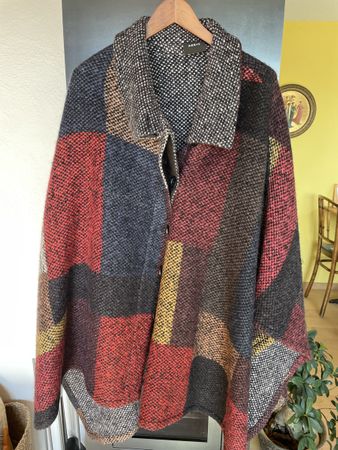 AKRIS Mantel/Poncho Winter Kariert Gr. 36, neu