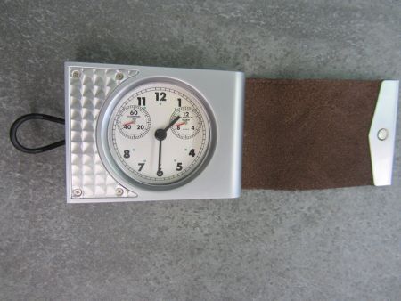 Outdoor Solide Reiseuhr Metallgehäuse und Leder