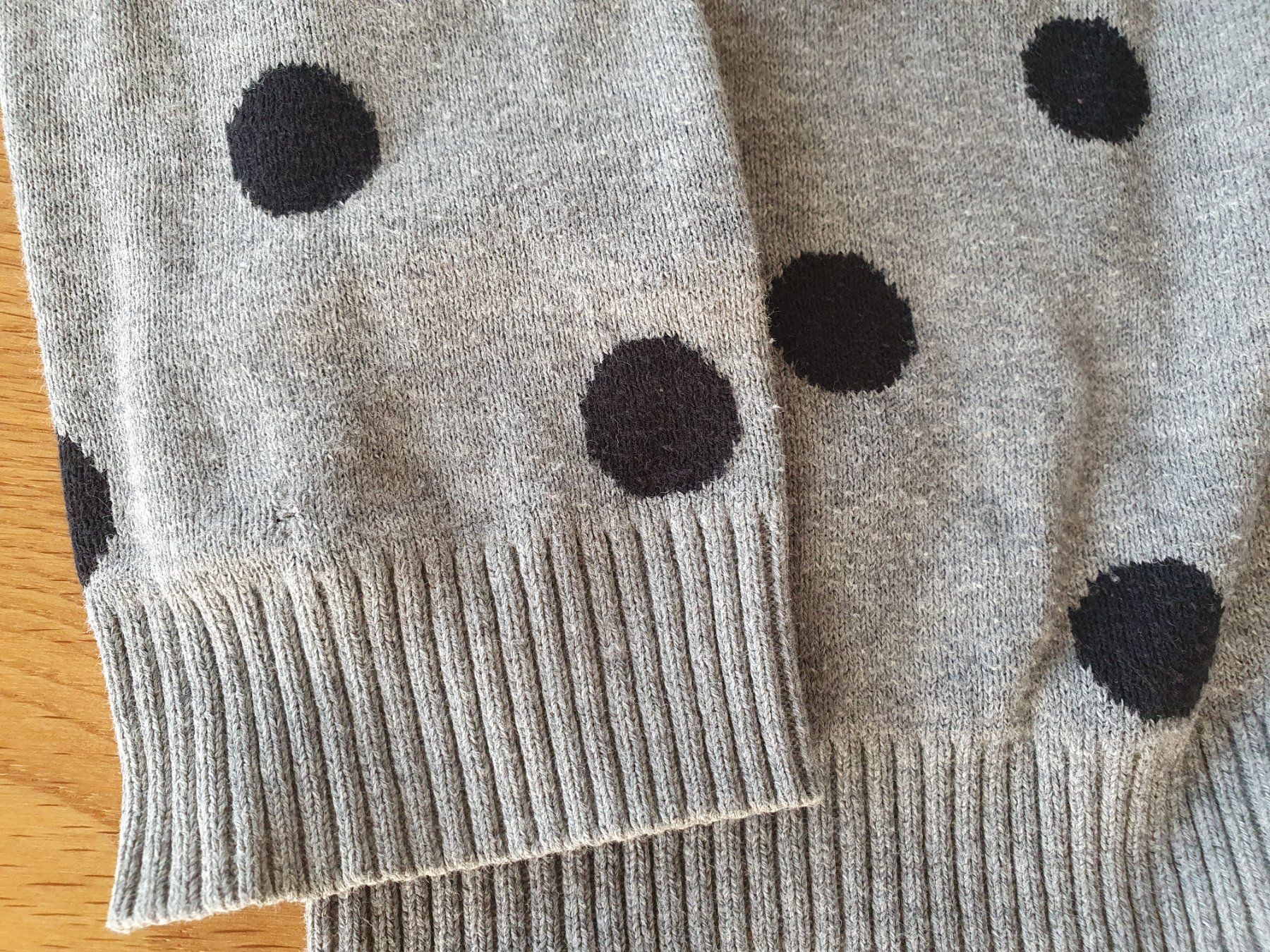 Pullover & Sweatshirts: 5x Pullover + Jäckli Gr. 122/128 – Gebraucht aus Villars-sur-Glâne von richardette 3
