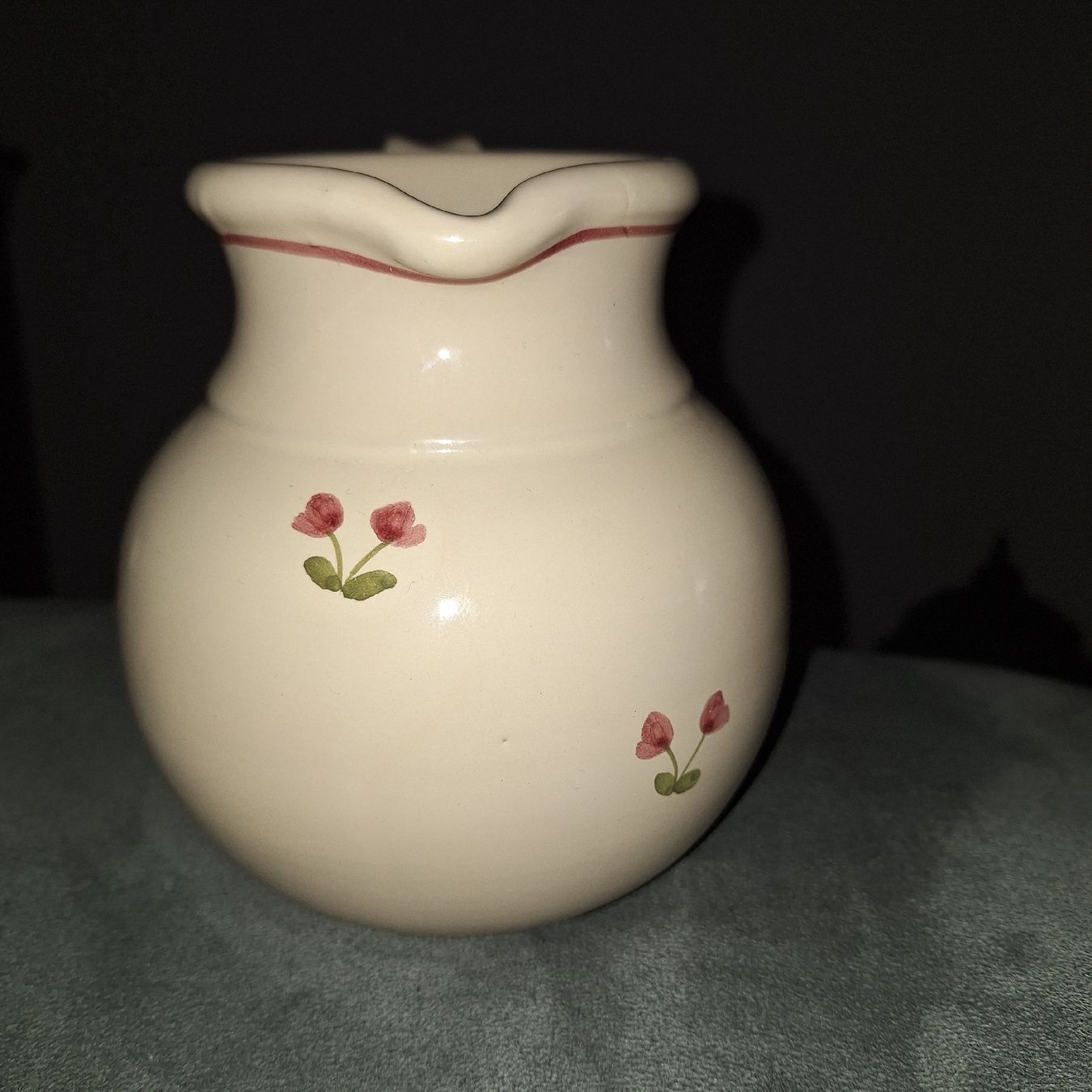 Carafes: Krug mit Blumenmuster Keramik cremefarben – Neuf (Voir description) à spreitenbach par lumbalplatte 2