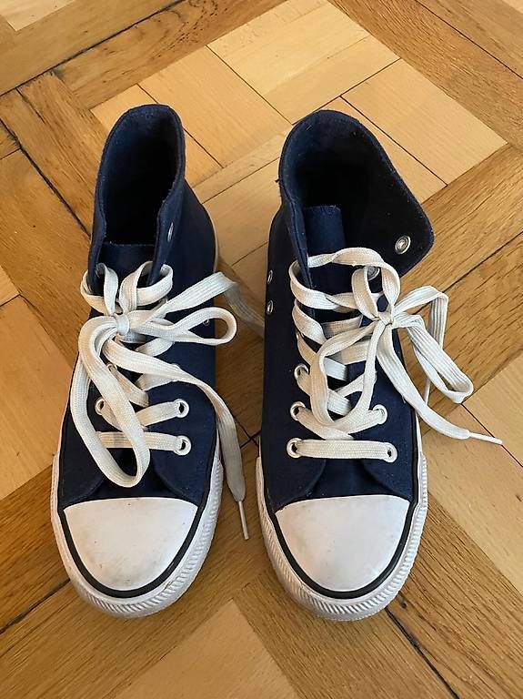 Scarpe per ragazzi: Turnschuhe 35 – Usato da Zürich venduto da apfel018
