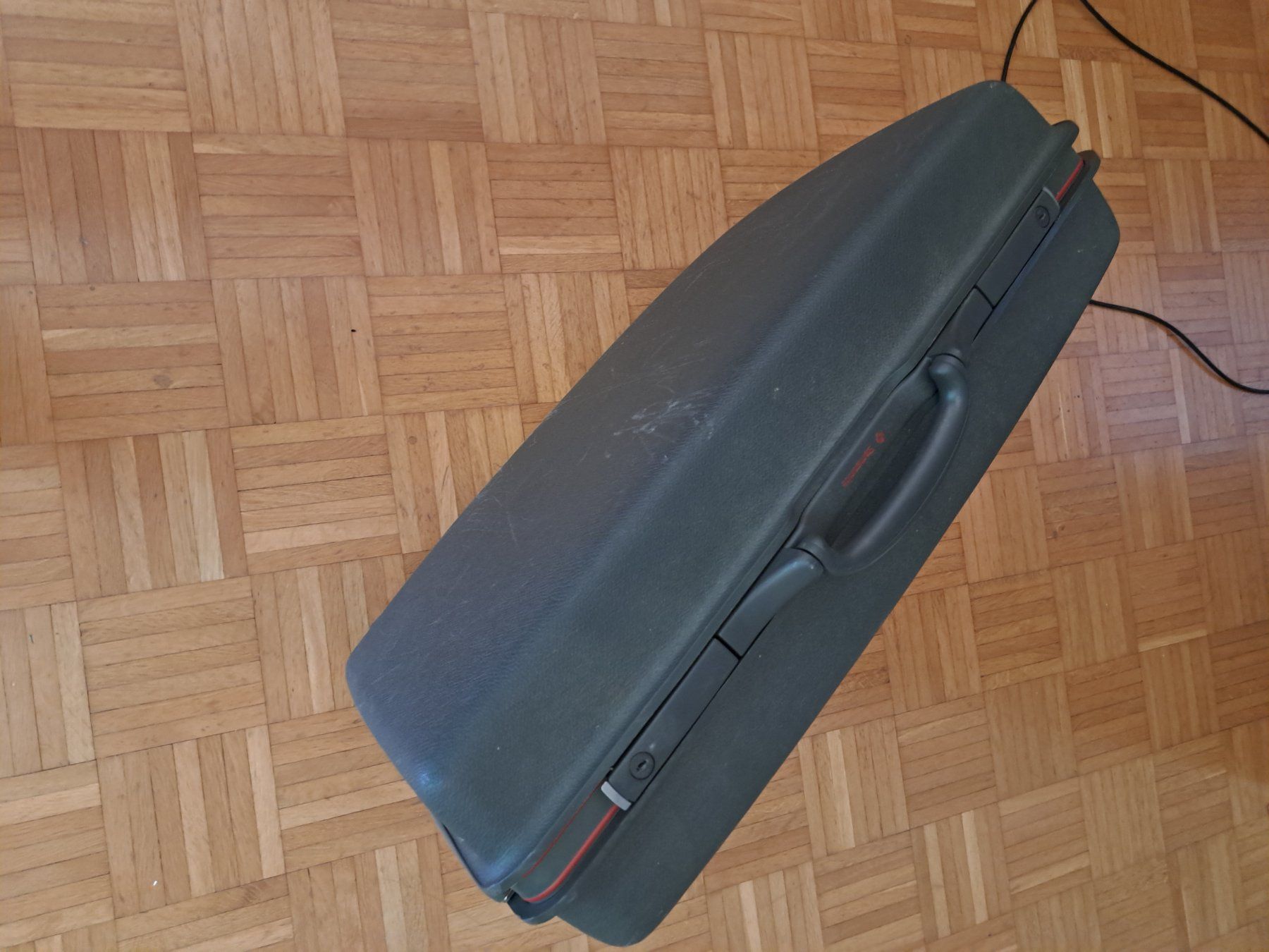 Samsonite Valigie: SamsoniteReisekoffer mit Rollen  50x65cm – Usato da Schliern b. Köniz venduto da Suena1 1