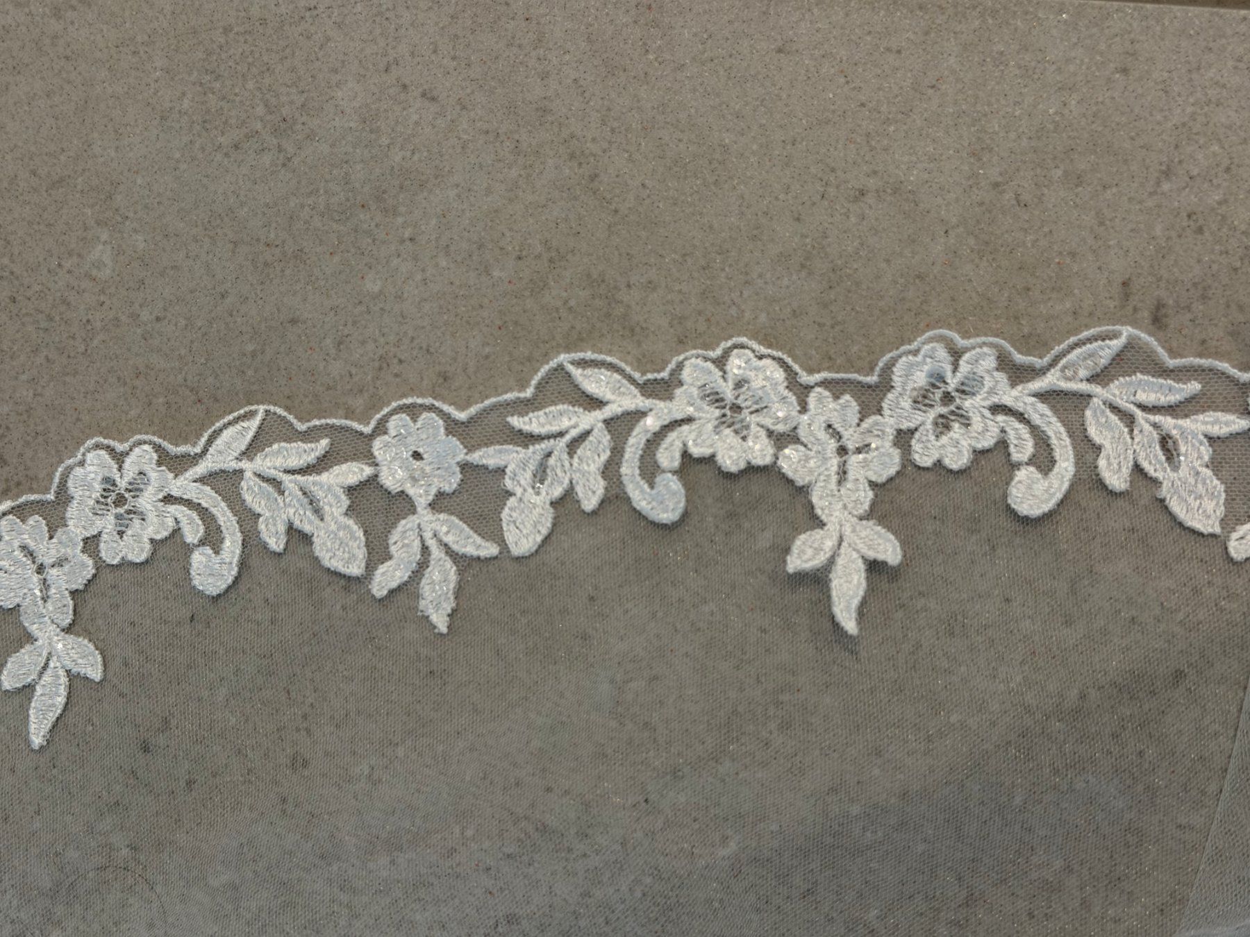 Accessori per capelli: Kathedrale-Schleier 3.5m weiss Spitze & Blusher – Usato da Aarau Rohr venduto da HappyKoala 2