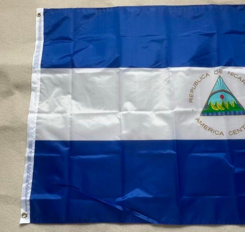 Schlüsselanhänger Mit Nicaragua-Flagge – Bestickt, Ca. 3 X 9,5 Cm