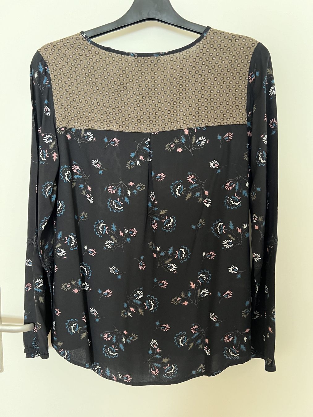 Camicette: YESSICA Blouse EUR 36 – Usato da Horgen venduto da linuxrp 4