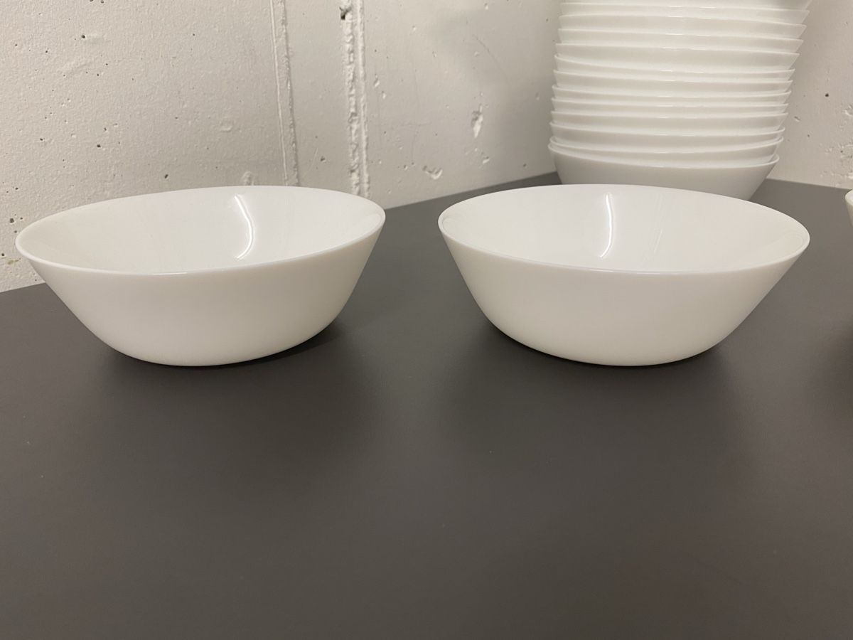 Coupes: Apéroschalen aus weissem Glas - 30 Stück – D'occasion à Unterterzen par bac_287t 1
