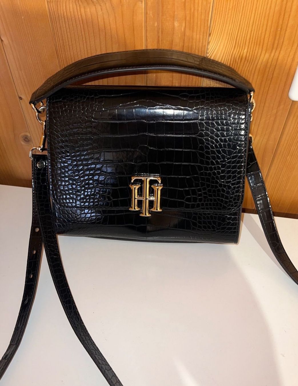 Tommy Hilfiger Sacs femmes: Umhängertasche – Neuf (Voir description) à Aesch BL par sunrisee 2