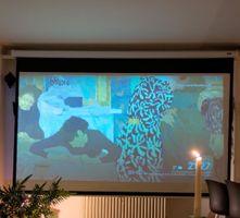 Leinwand Elite Screens ausziehbar