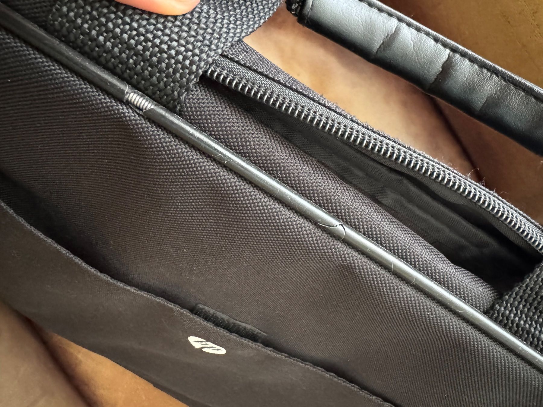 Borse: HP Laptoptasche Aktentasche Computertasche – Usato da Obfelden venduto da cesarina10 5