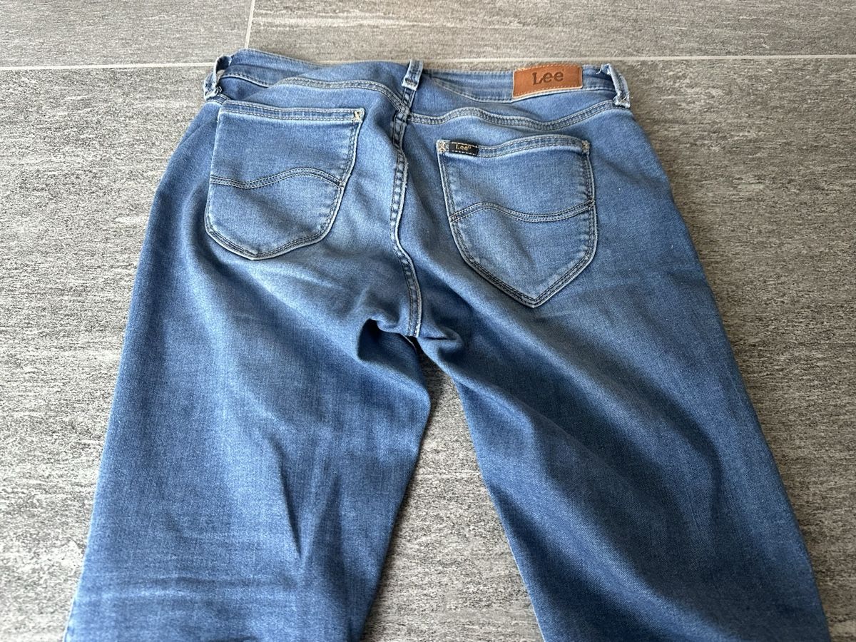 Lee Jeans: Lee Jeans 27/31 – Usato da Russikon venduto da sabi020 2
