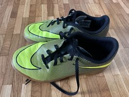 Nike Bravatax II IC Fussball Hallenschuhe 36