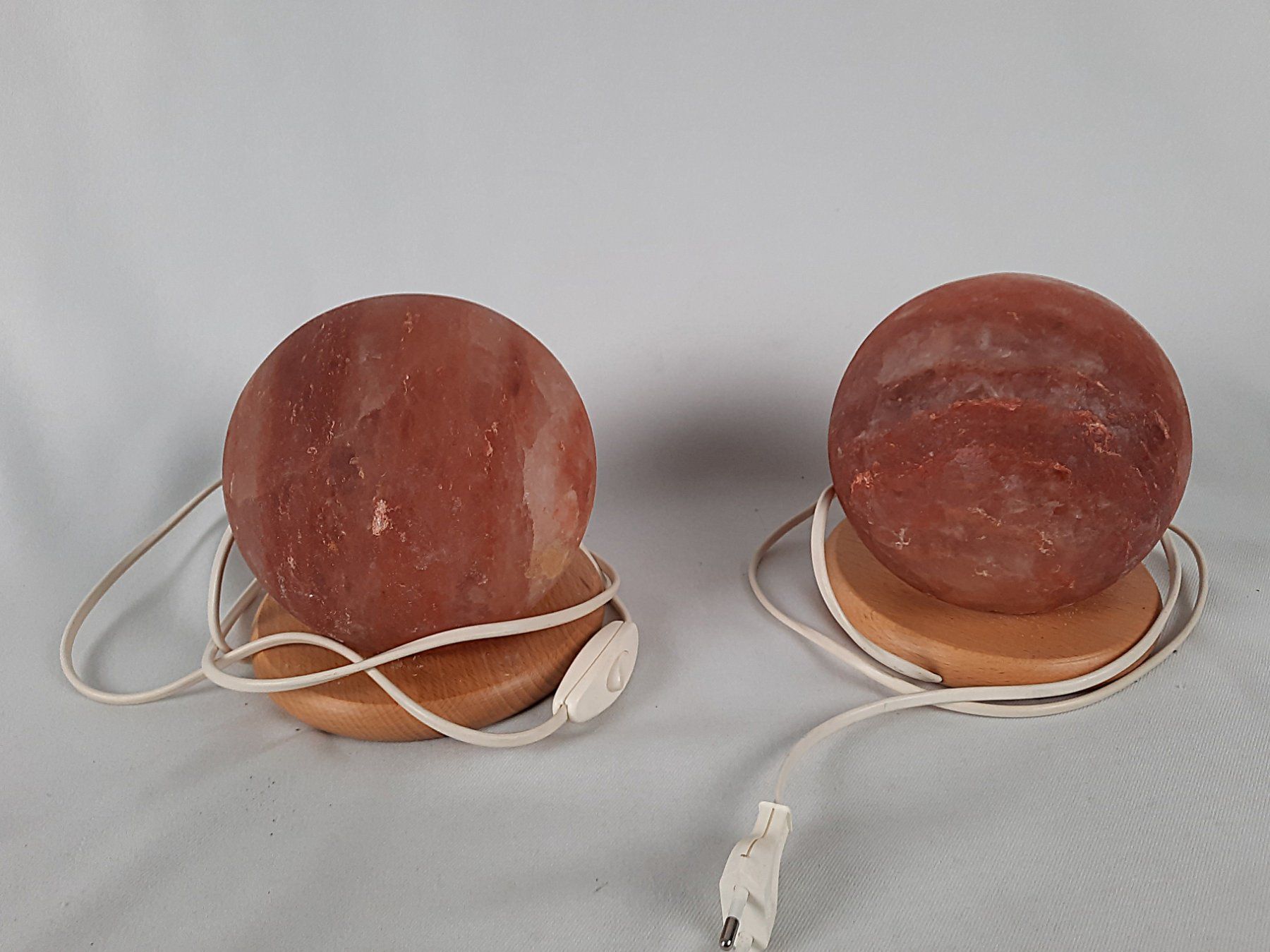 Lampade: Salzsteinlampen-Set in Kugelform – Usato da Beinwil am See venduto da Restwert_Beinwil 1