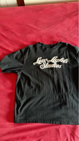 T-Shirt Low Lights Studios schwarz neuwertig