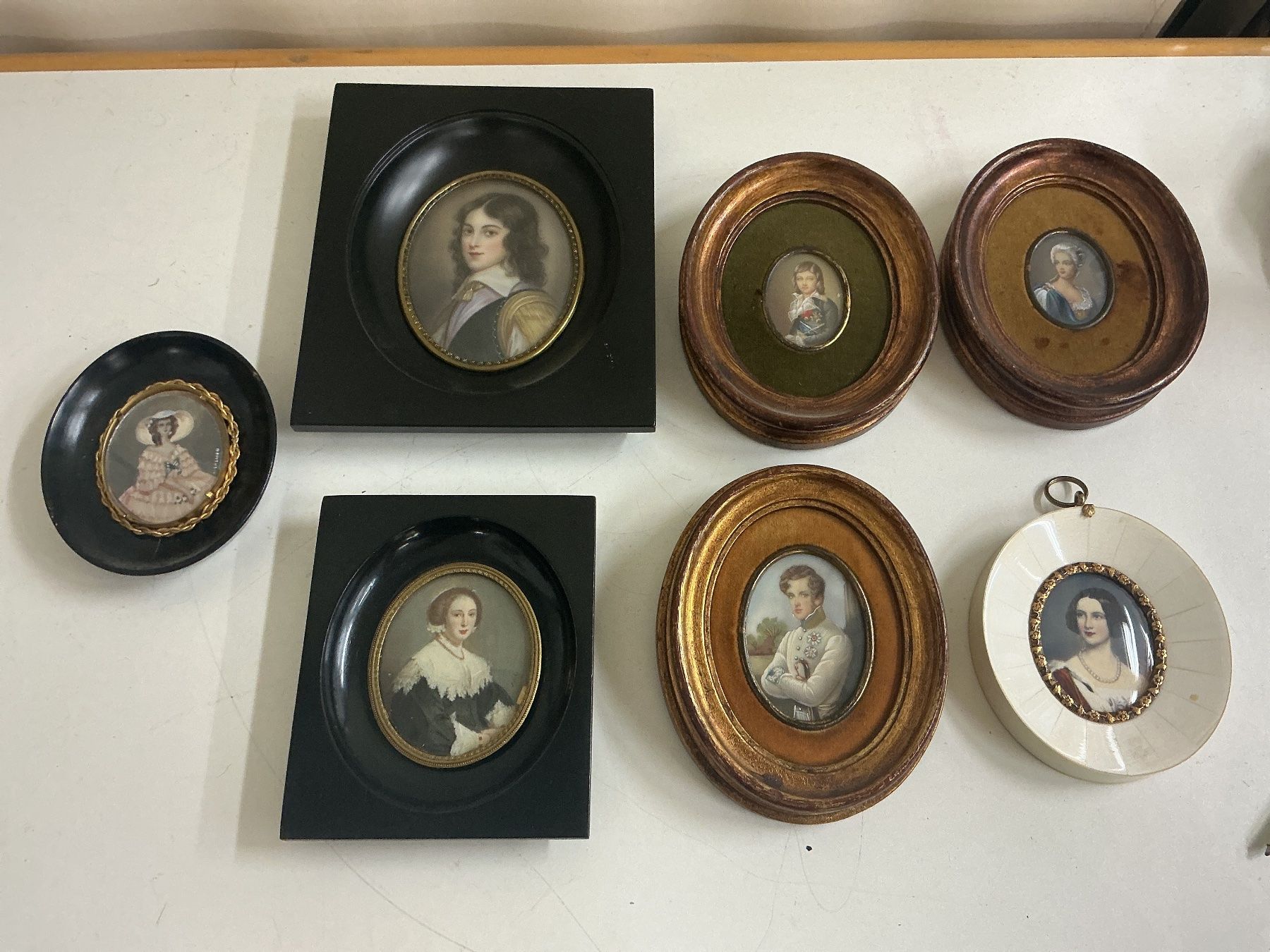 Tableaux: 7 Miniaturen – D'occasion à Bern par vielerart