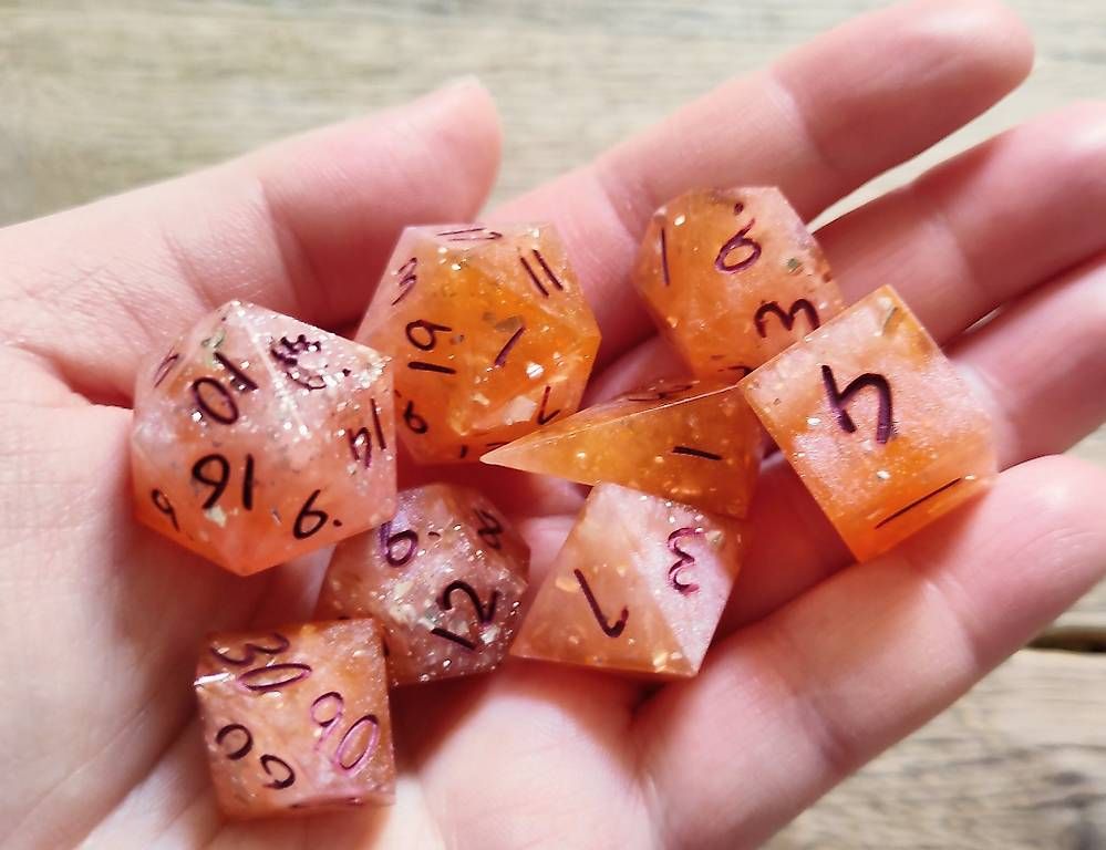 Giochi: Set dés JDR artisanaux neufs – Nuovo e nell'imballaggio originale da Yvonand venduto da rox_8y69 1