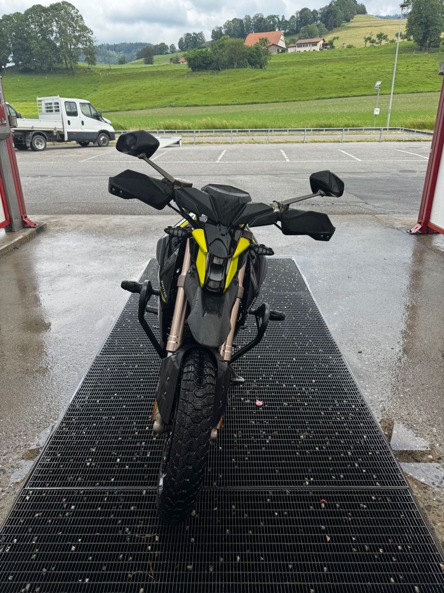 Zontes Enduro: Zontes u1 125 cc – Usato da Essert FR venduto da BendaDaniel 4