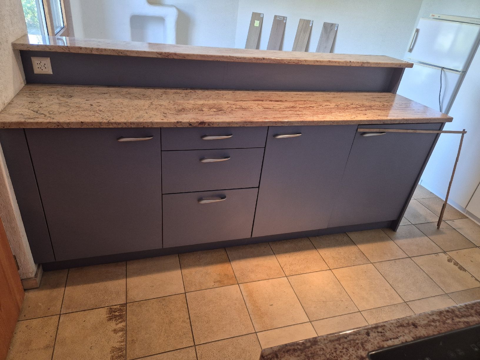 Cucine complete: Meubles Cuisine pour studio – Usato da Vuadens venduto da inekzorrokiwi