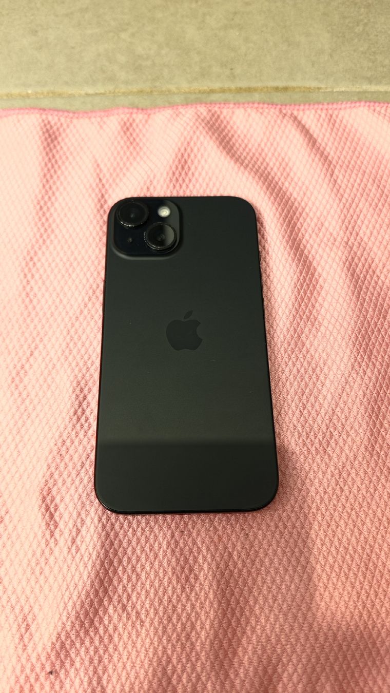 Apple Handys / Smartphones: iPhone 15 OK - 128Go – Gebraucht aus Genève von Rogue-Naboo-21 4