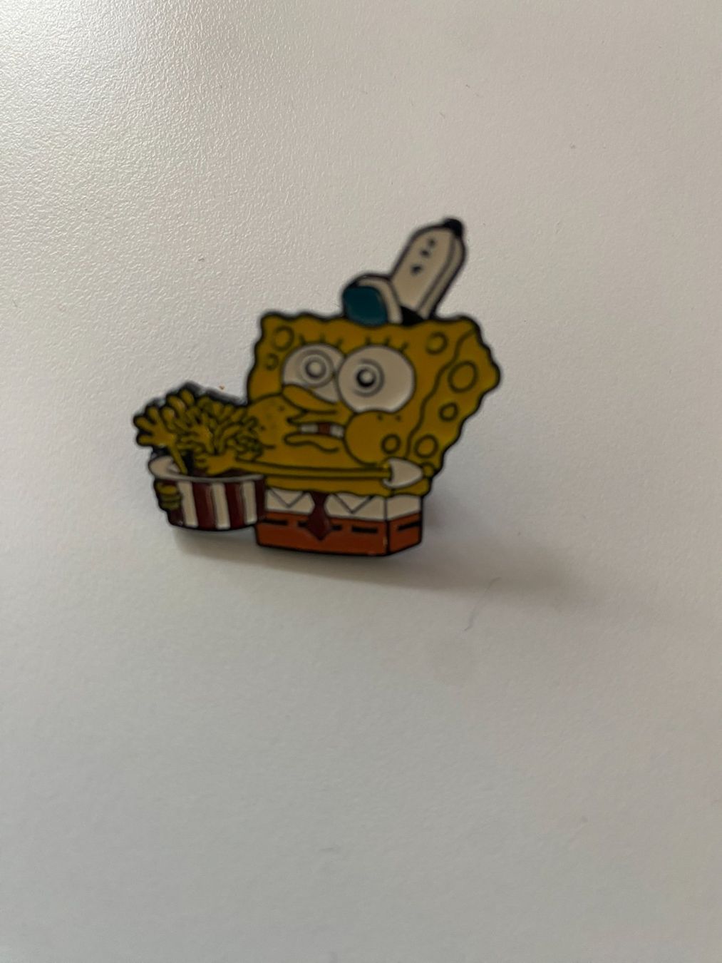Plaketten & Abzeichen: Spongebob/Patrick Ansteckpins – Gebraucht aus Gümligen von Vicky2 1