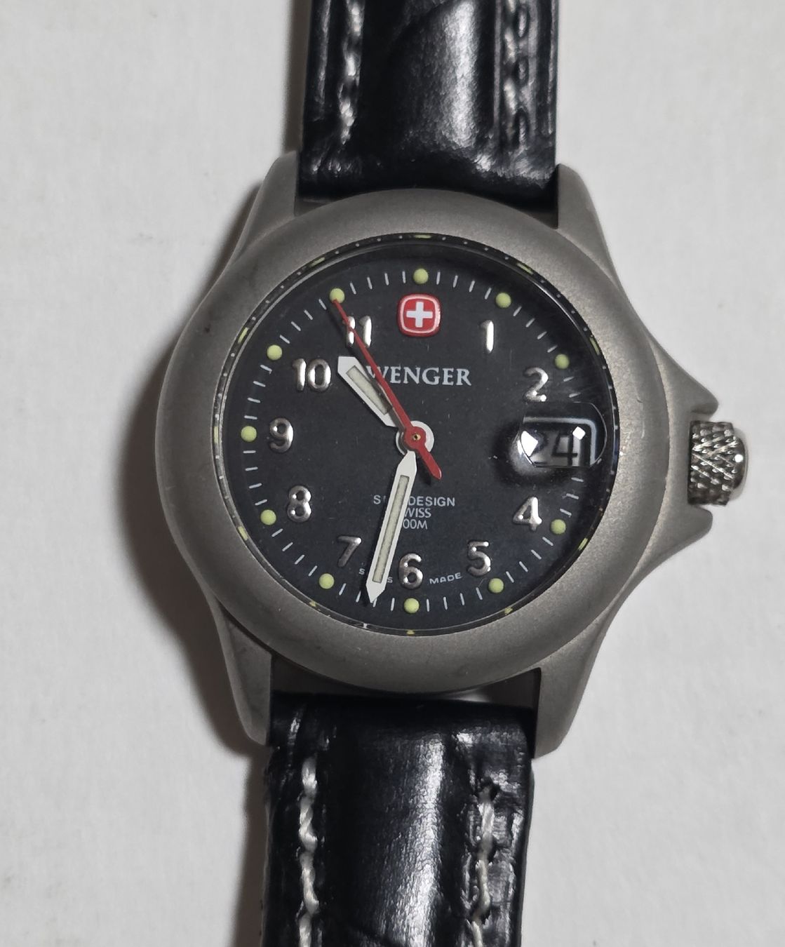 Wenger Montres: Montre Wenger quartz acier  – D'occasion à La Chaux-de-Fonds par mem_l6xm 3
