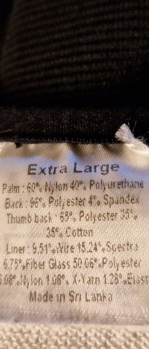 Altri accessori da uomo: Schwarze leichte Biker-Handschuhe. – Usato da Oberengstringen venduto da Asteroid56 6