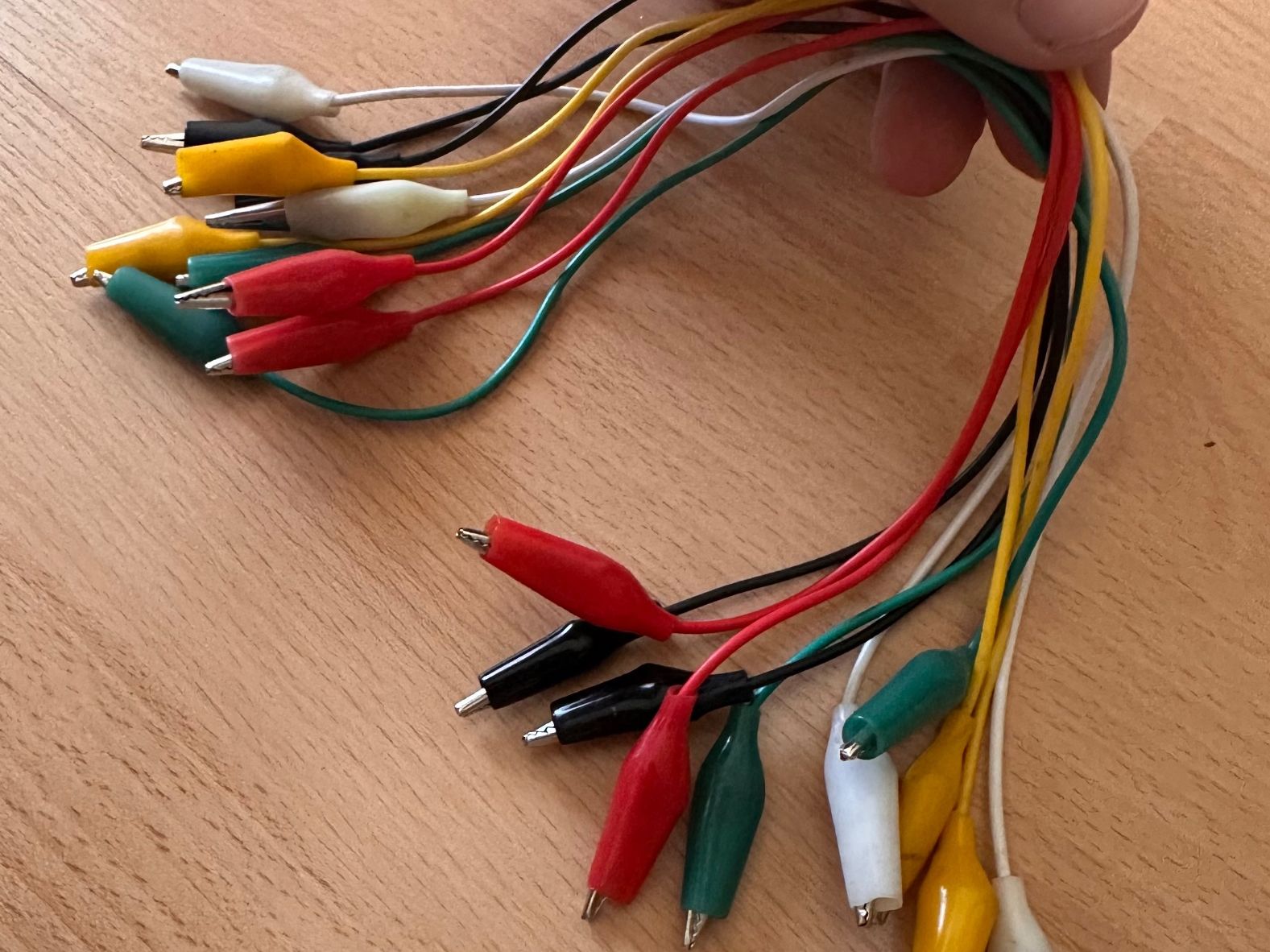 Componenti elettronici: Messleitungen mit Krokodilklemmen – Usato da Chur venduto da coskun