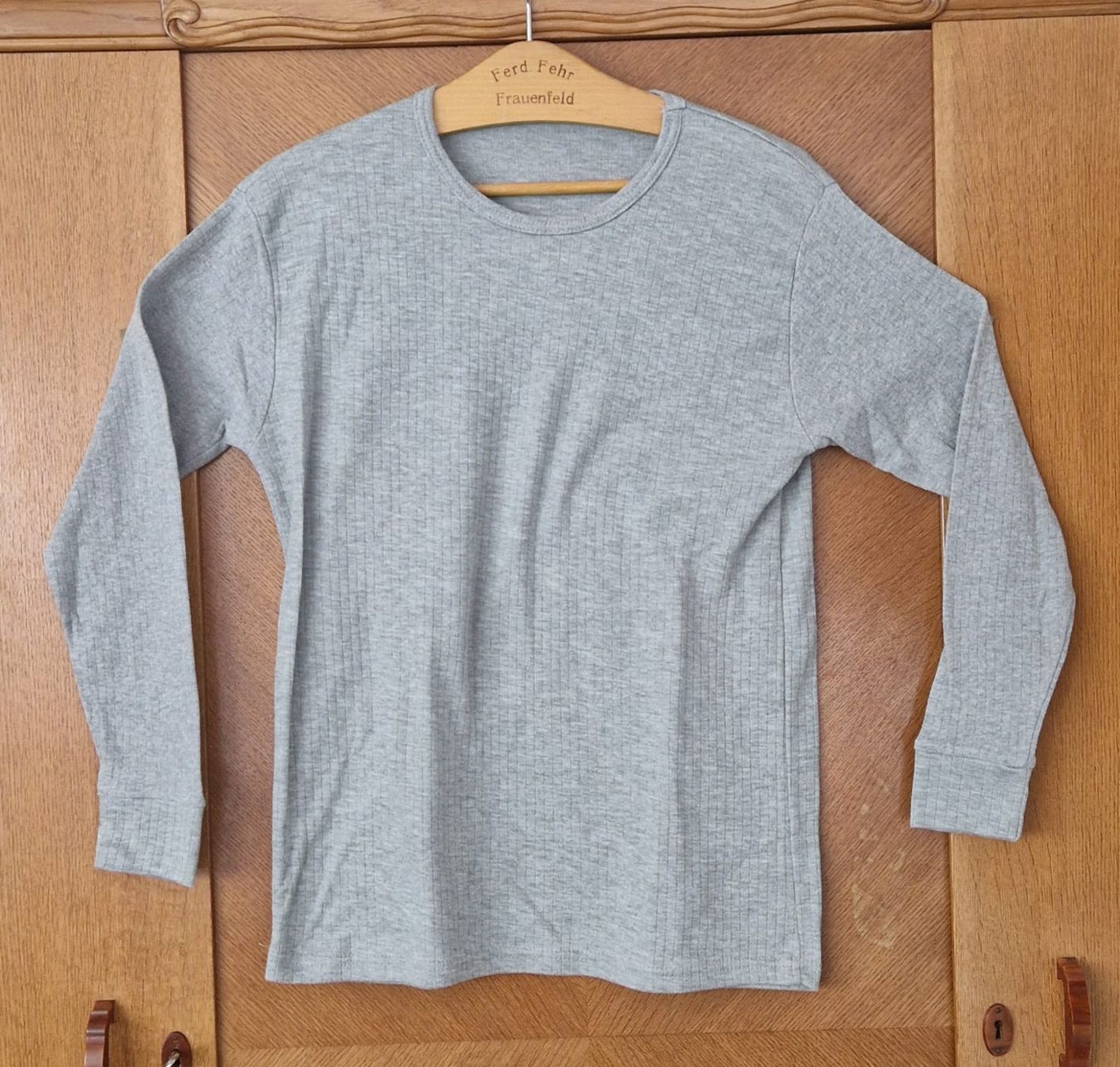 Maglioni & Felpe: Langarmshirt – Usato da Frauenfeld venduto da jgh_gx6v
