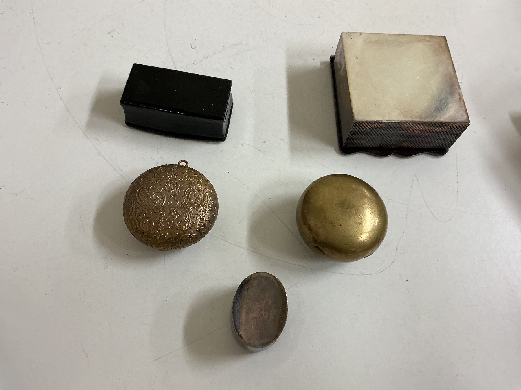 Tutte le decorazioni: Lot kleine Dosen div. Materialien – Usato da Bern venduto da vielerart 7
