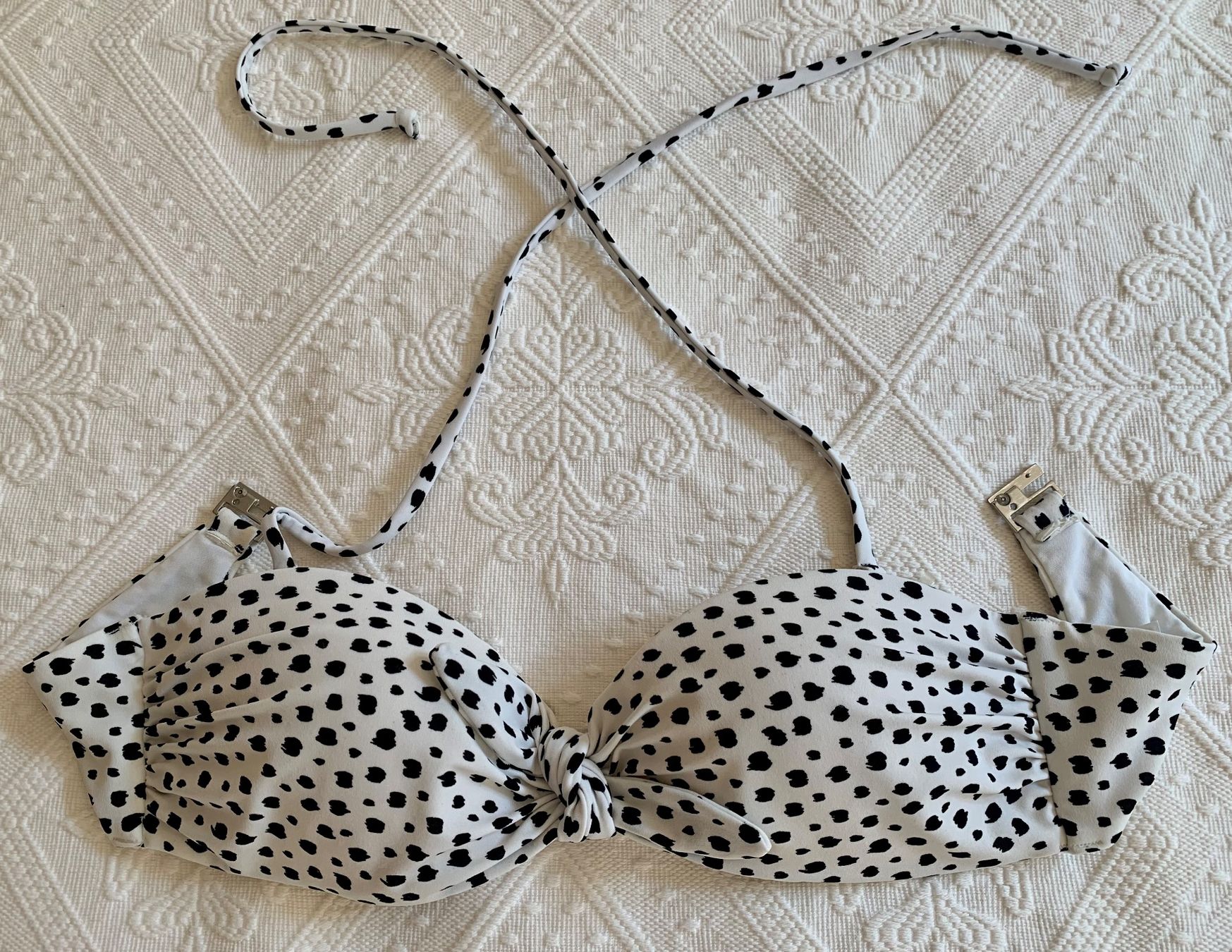H&M Badekleider & Bikinis: Bikinioberteil / Bandeau – Neu (gemäss Beschreibung) aus Zürich von p_q7q_nichtraucher