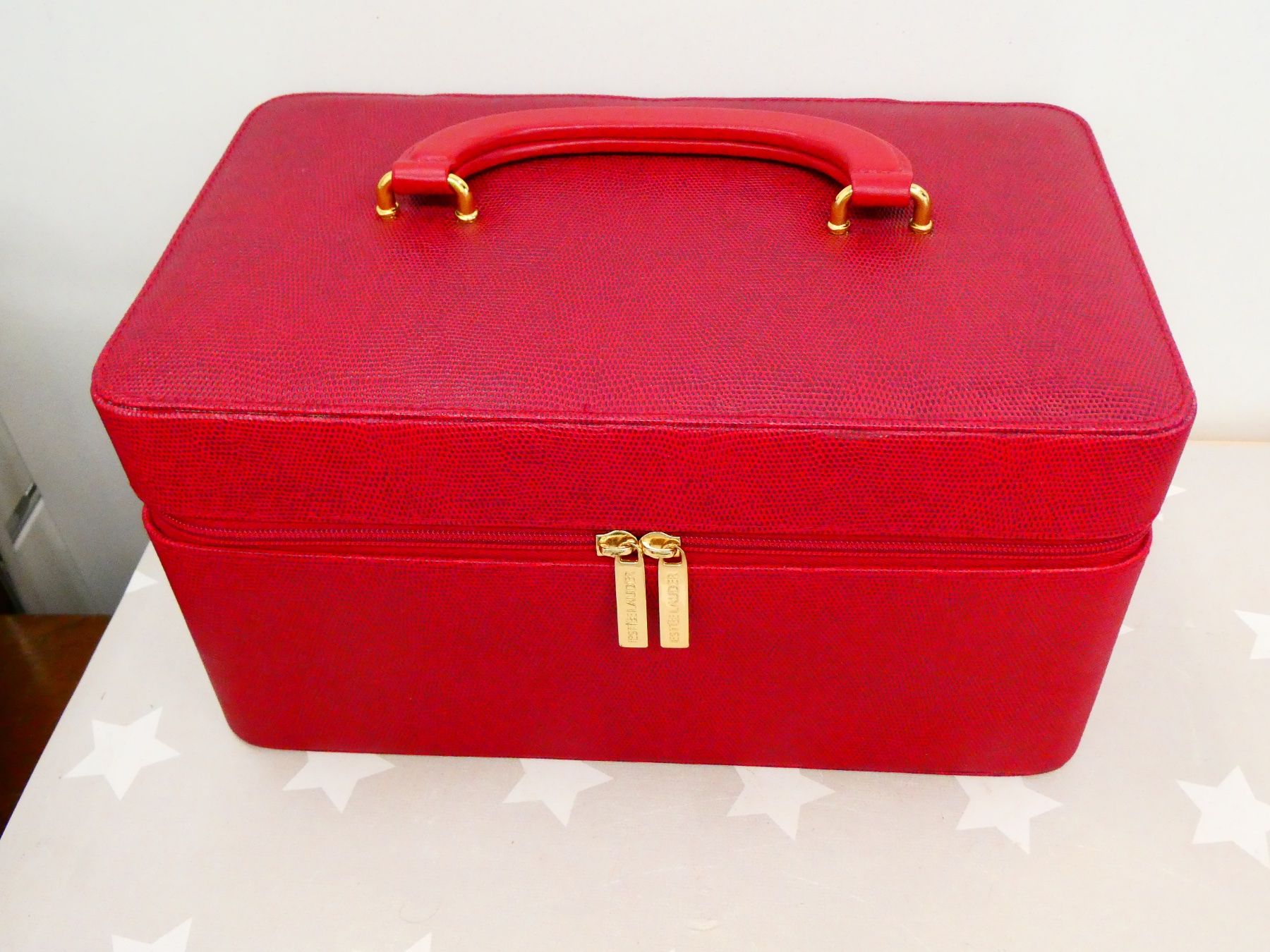 Valigie: Estee Lauder kleiner Koffer – Usato da Rafz venduto da Powacaddy