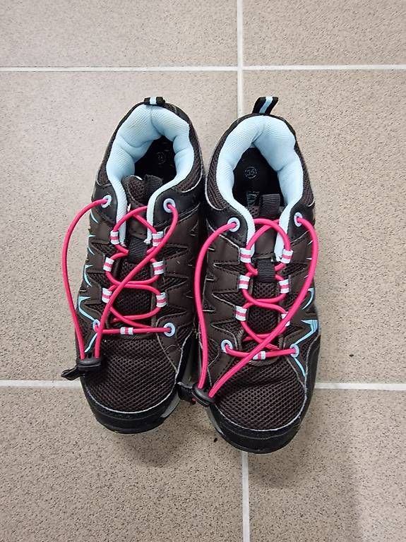 Scarpe per ragazze: Landrover Grösse 35 fast neu – Usato da Wikon venduto da Taf-13 1