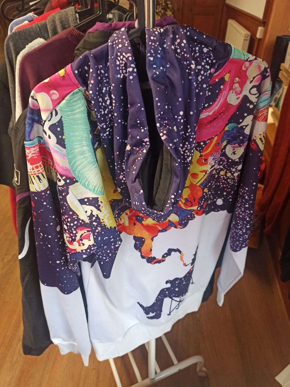 Top: Sweatshirt – Nuovo (secondo la descrizione) da Fresens venduto da As2_Caro 1