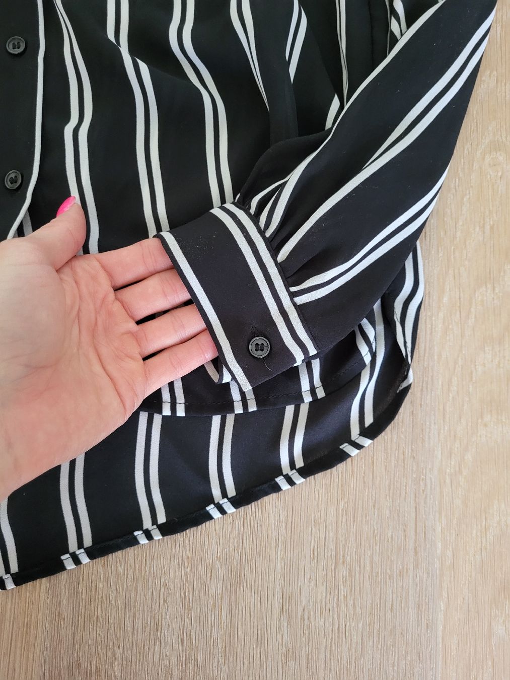 H&M Camicette: H&M Bluse Gr. 36 Schwarz/Weiss gestreift – Usato da Steffisburg venduto da esneusdaheime 2