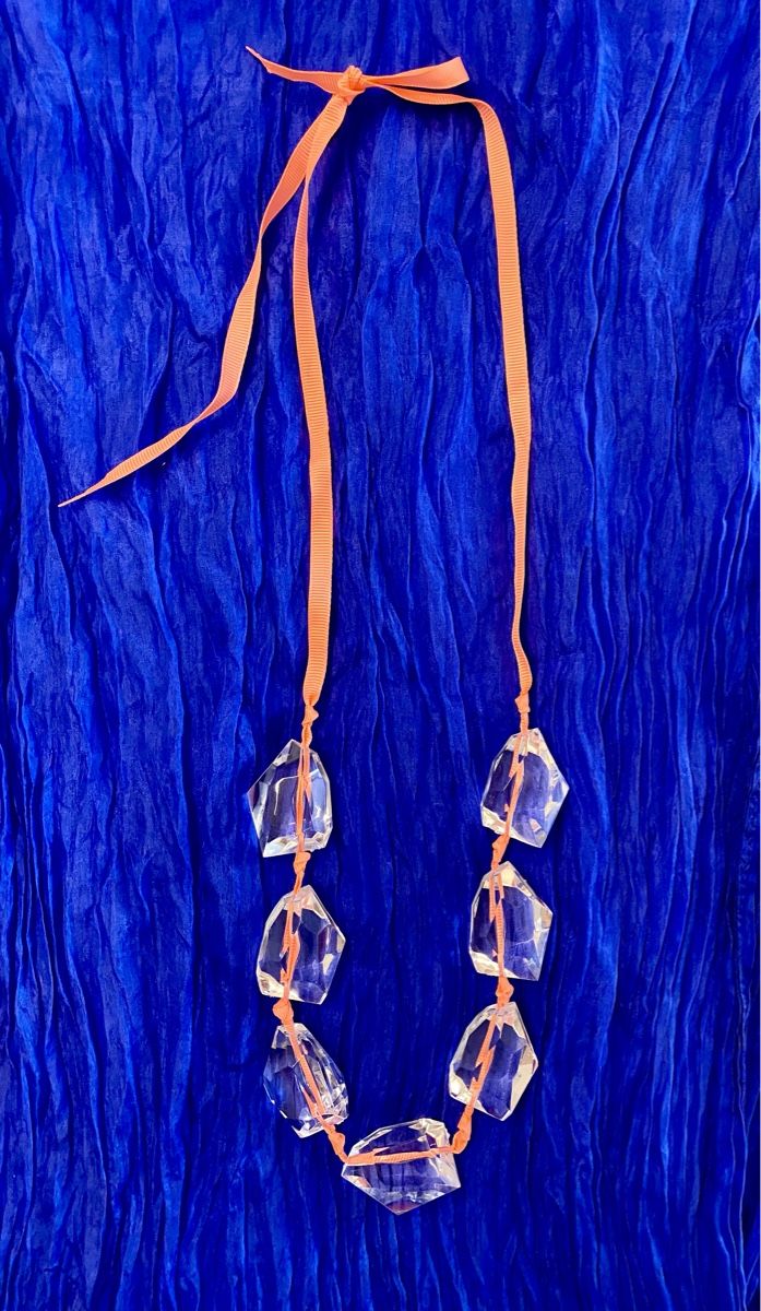 Catenine: Kristall Kette mit Seidenband – Nuovo (secondo la descrizione) da Lyss venduto da Sibella56