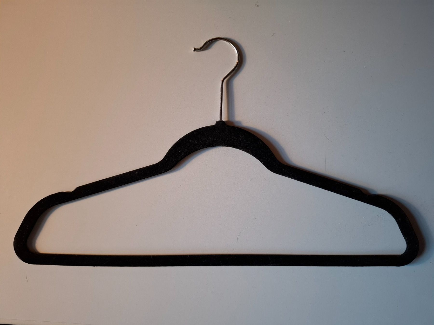 Appendiabiti: 25 schwarze Kleiderbügel – Usato da Wettingen venduto da frankscherer