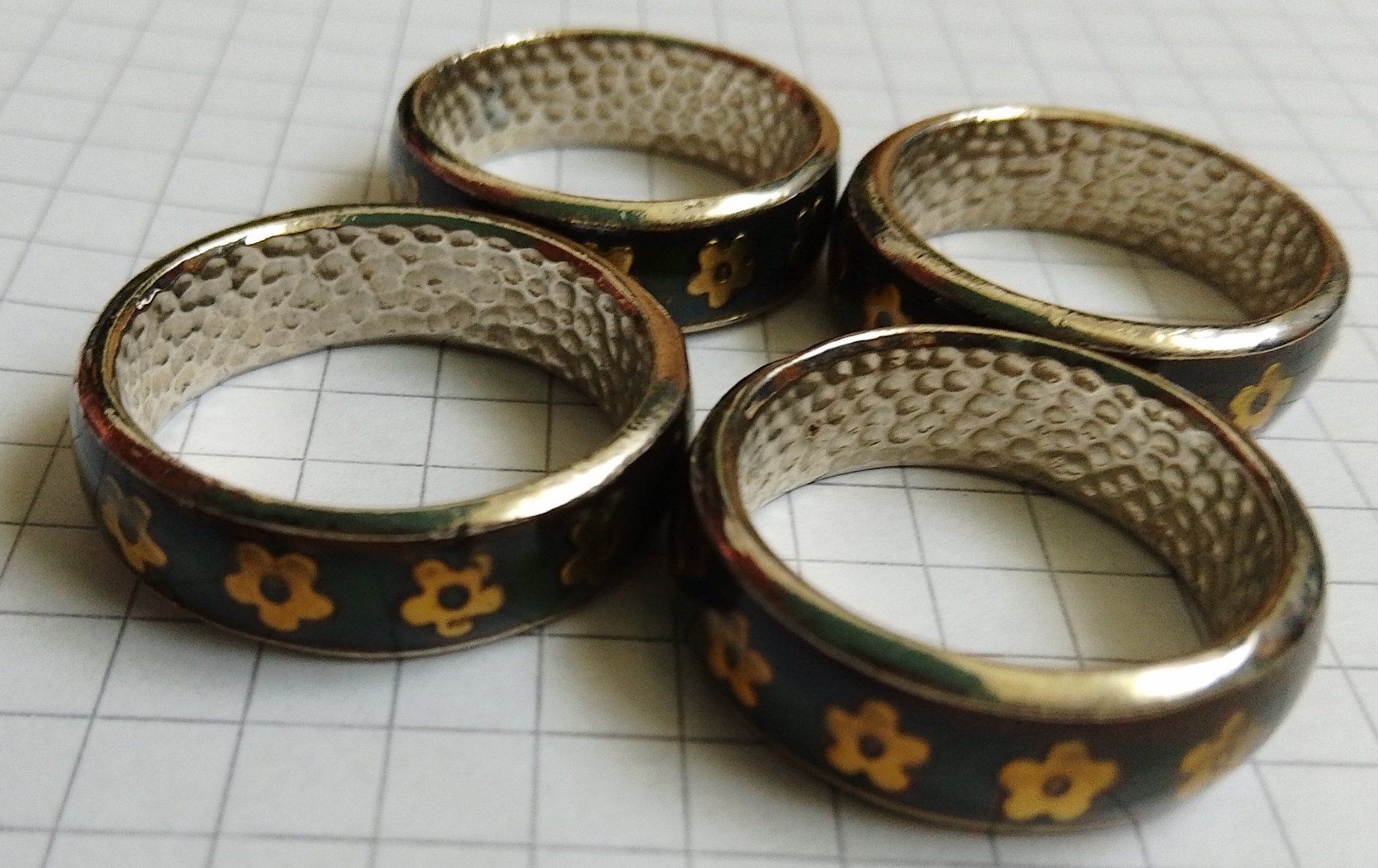 Anelli: Ring Set 4 Vintage Stimmungsring, Schmuck – Usato da Wohlen AG venduto da salamanderspielwaren 2