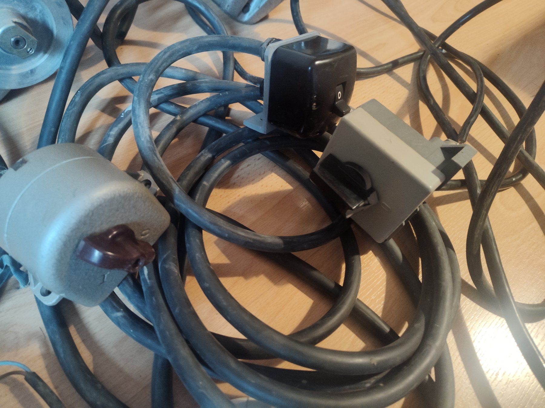 Macchine da cucire: Kobold-Kupplungs-Elektromotor x3 – Usato da Kriens venduto da nejc74 4
