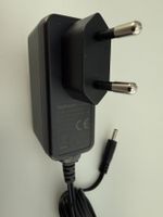 Steckernetzteil 230 Volt auf Klinken-Stecker, 5V, Fabrikneu